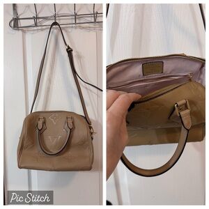 Elegant Tan Designer Handbag